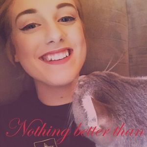 Meet your Posher, Amber